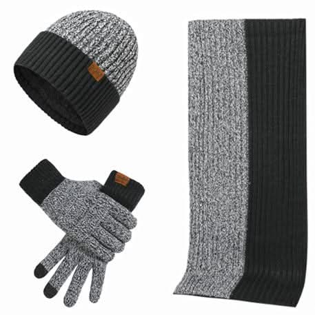 Gemütliches Ensemble aus Strickmütze und Schal für winterliche Erkundungen