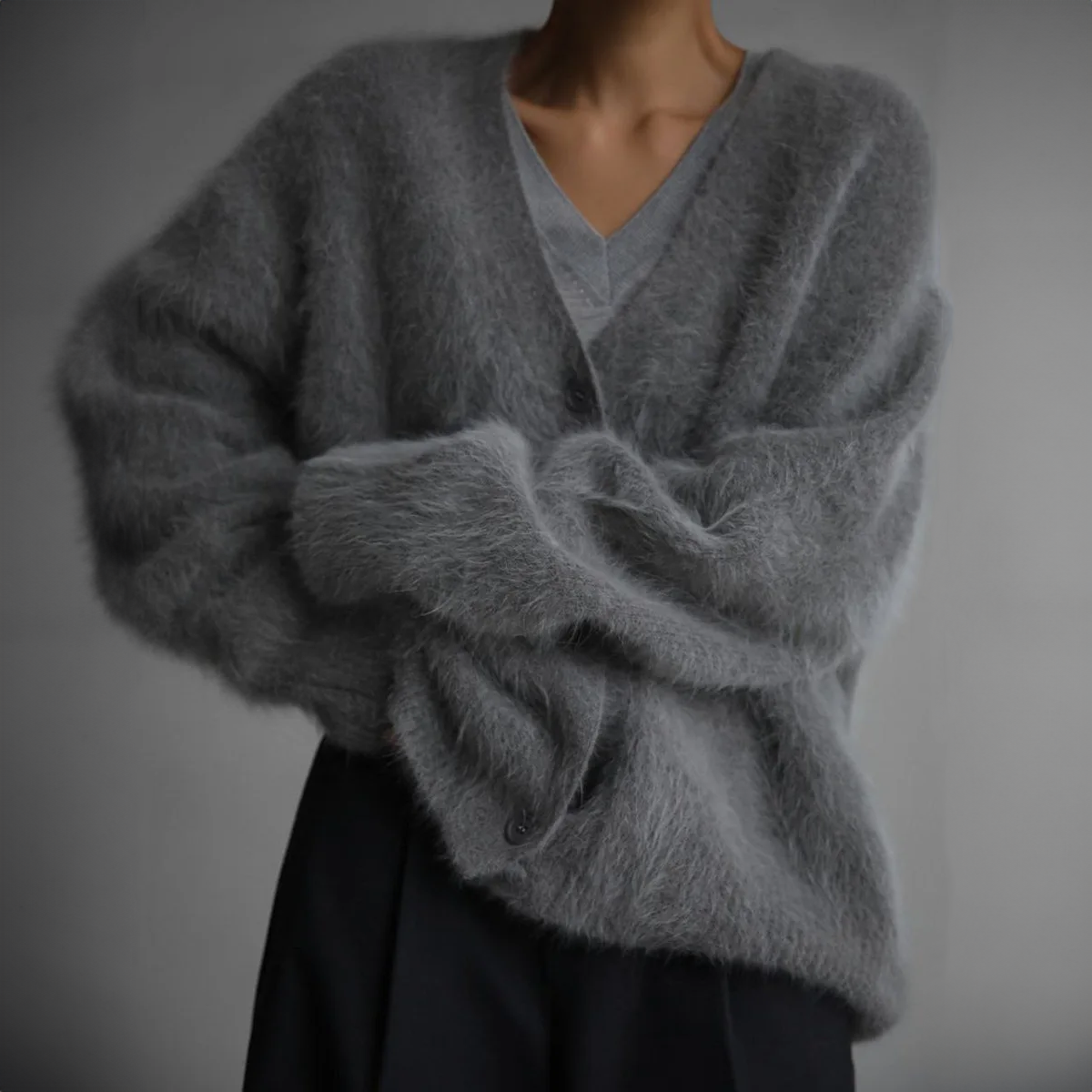 Pullover mit tiefem Ausschnitt und lockerer Passform