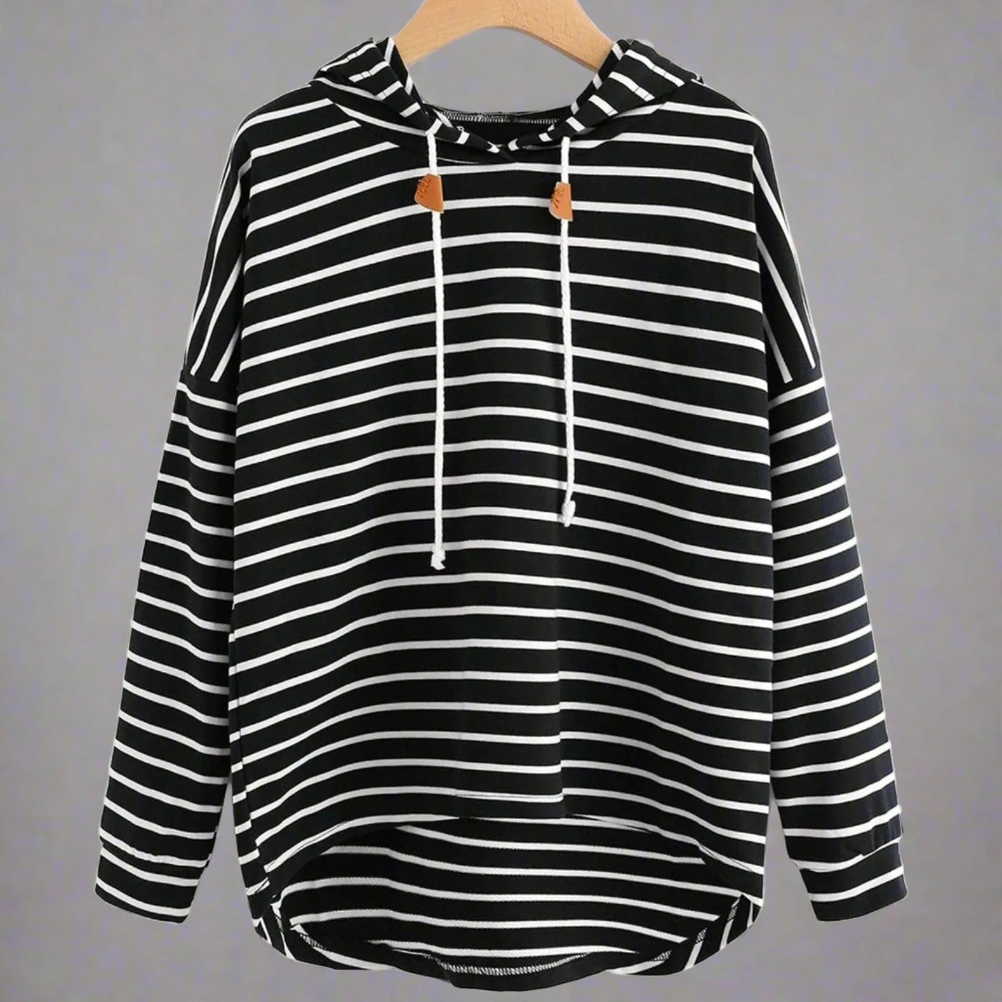 Mona - Gestreifter Baumwollpullover mit Kapuze