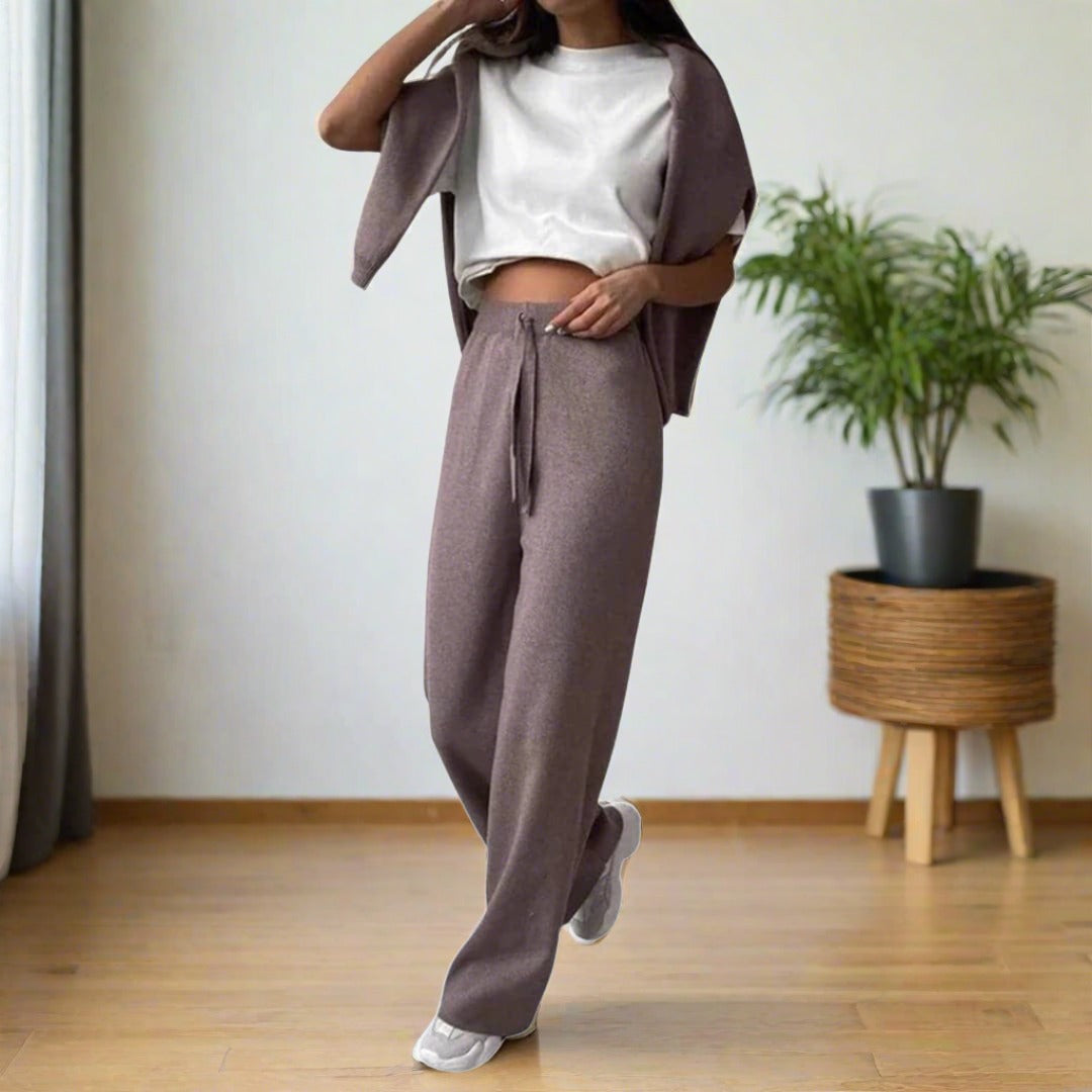 Arnora - Komfortabler Homesuit